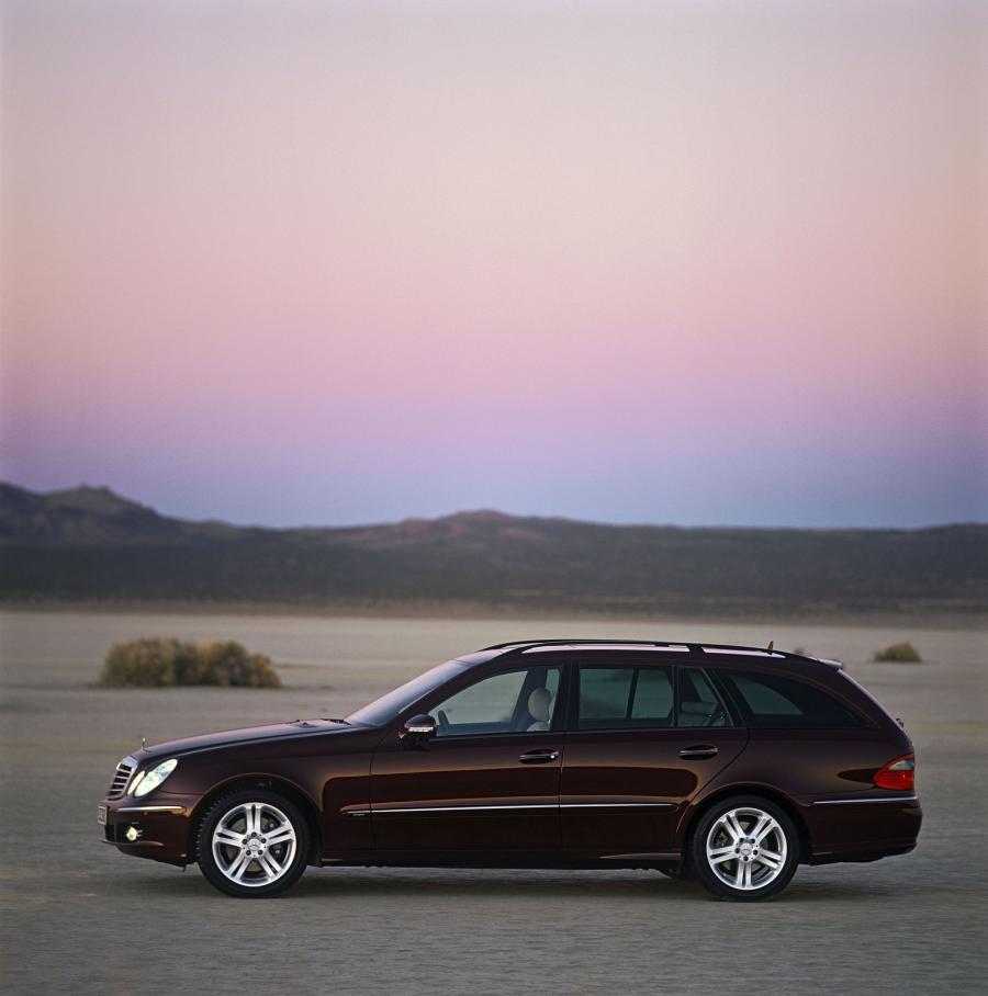  Mercedes-Benz E-Class Estate 2007 года  (фото 38 из 43)